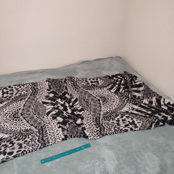 H & M Extra Large Scarf Pareo - Picture 8 of 11